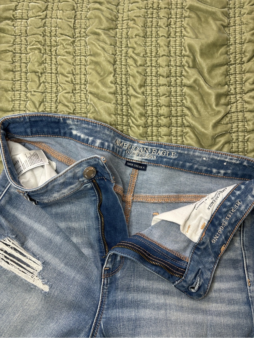 American Eagle distressed jegging - Picture 7 of 13